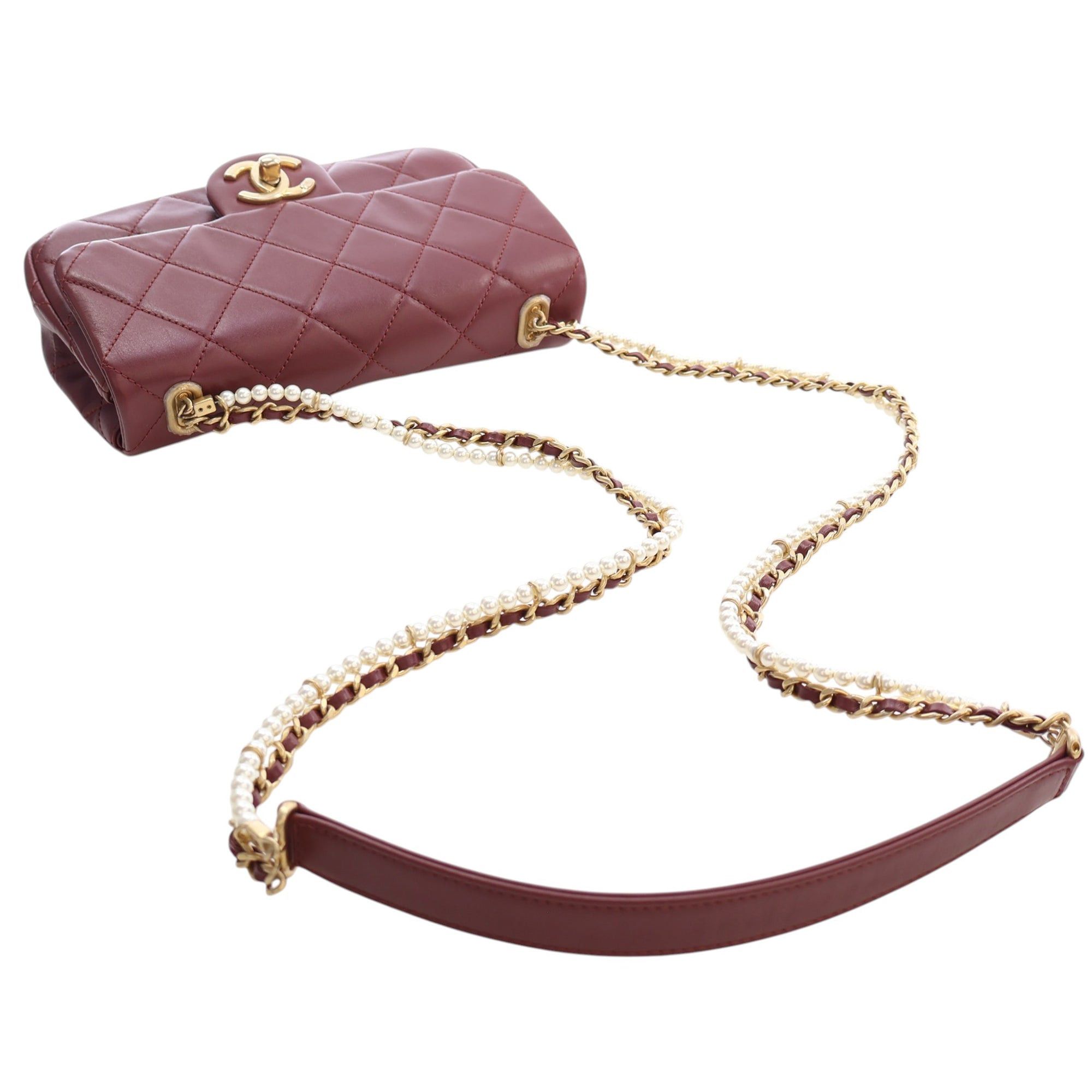 Chanel Quilted Calfskin Crystal Pearls Chain Flap Size ONE SIZE - 12 Thumbnail
