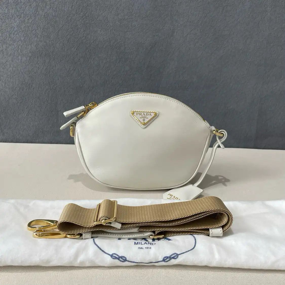 Prada PRADA Odette white cowhide leather logo cross pattern crossbody bag detachable s Size ONE SIZE - 9 Thumbnail
