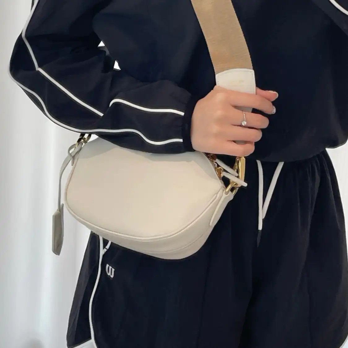 Prada PRADA Odette white cowhide leather logo cross pattern crossbody bag detachable s Size ONE SIZE - 10 Thumbnail