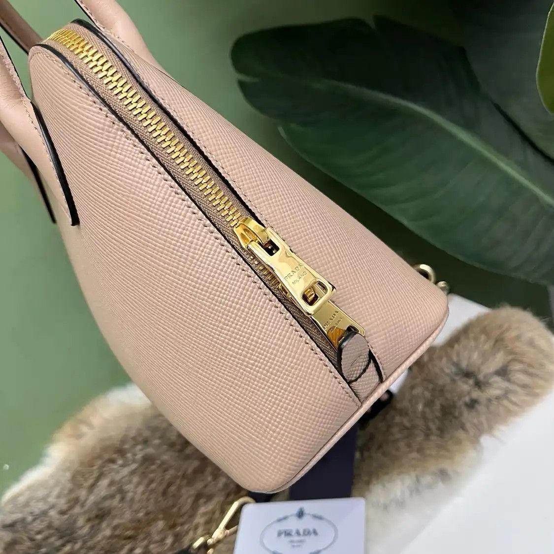 Prada PRADA Promenade pink cowhide leather logo cross pattern crossbody bag 2 striped Size ONE SIZE - 4 Thumbnail