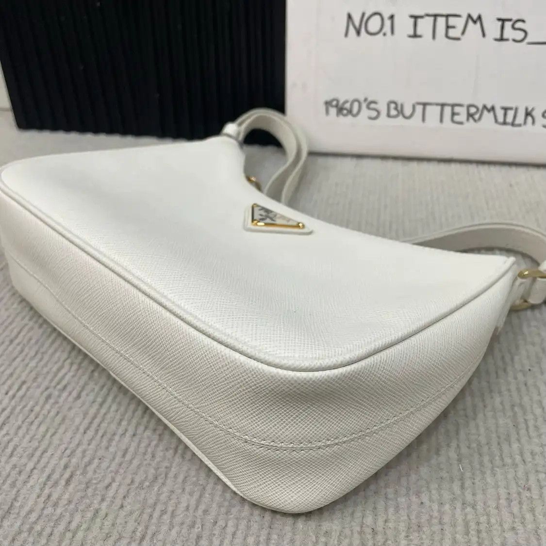 Prada PRADA Re-Edition 2005 white cowhide leather logo cross pattern shoulder bag Size ONE SIZE - 4 Thumbnail