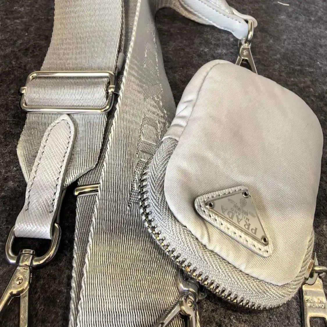 Prada PRADA Re-Edition 2005 blue grey nylon logo crossbody bag Size ONE SIZE - 7 Thumbnail