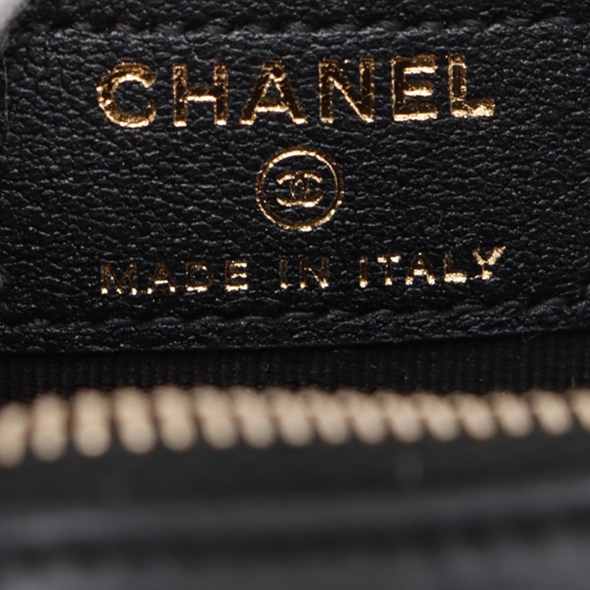 Chanel Lambskin CC in Love Heart Belt Bag Size ONE SIZE - 4 Thumbnail