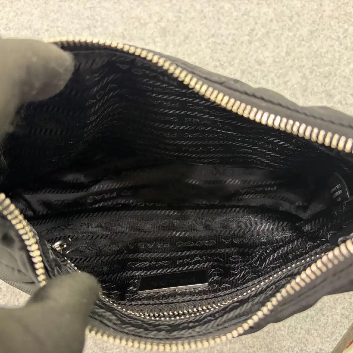 Prada PRADA black nylon logo quilted shoulder bag Size ONE SIZE - 5 Thumbnail