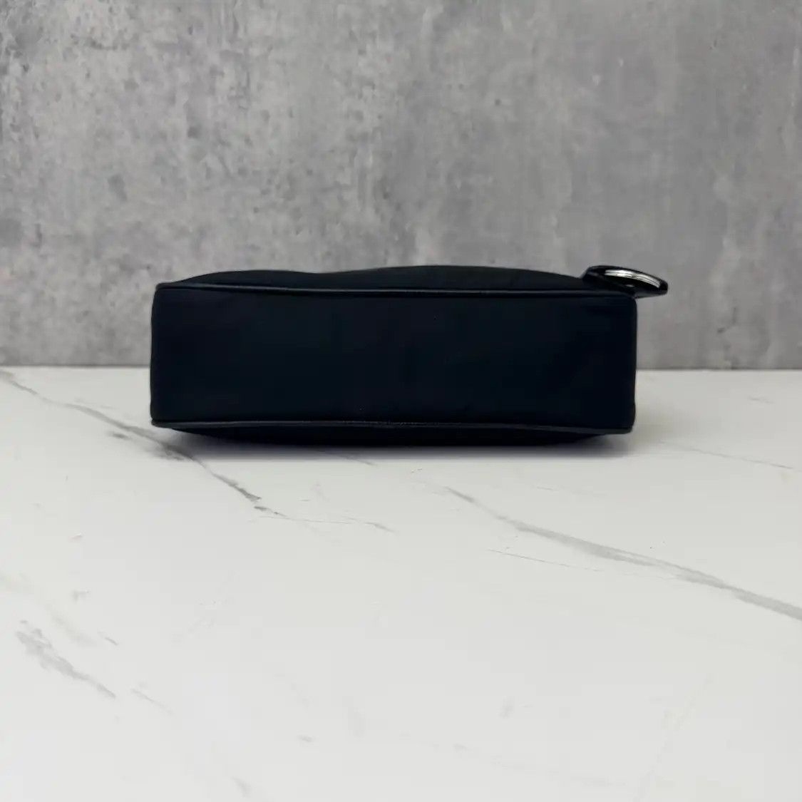 Prada PRADA Re-Edition 2005 black nylon logo crossbody bag Size ONE SIZE - 8 Thumbnail