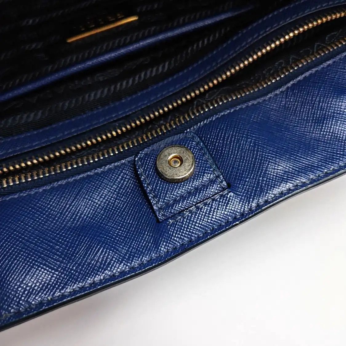 Prada PRADA Galleria Large blue cowhide leather logo cross pattern handbag gold hardwa Size ONE SIZE - 16 Thumbnail