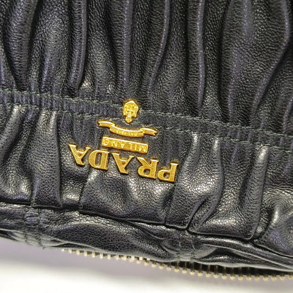 Prada PRADA black sheepskin quilted shoulder bag gold hardware detachable strap Size ONE SIZE - 9 Thumbnail