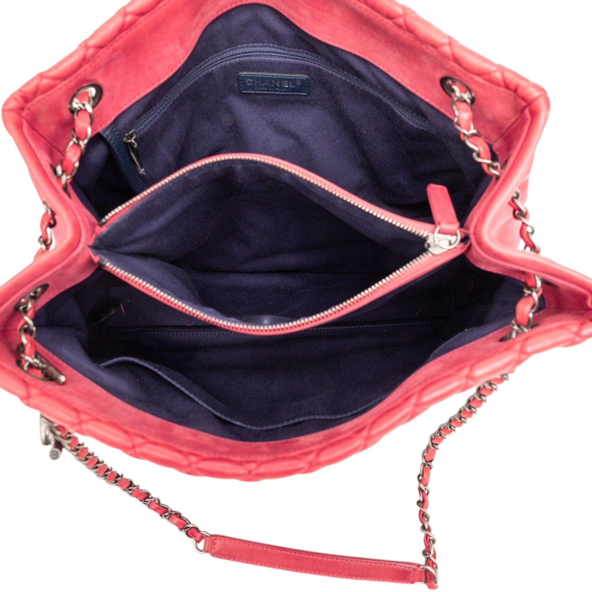 Chanel Quilted Iridescent Calfskin New Bubble Tote Size ONE SIZE - 4 Thumbnail