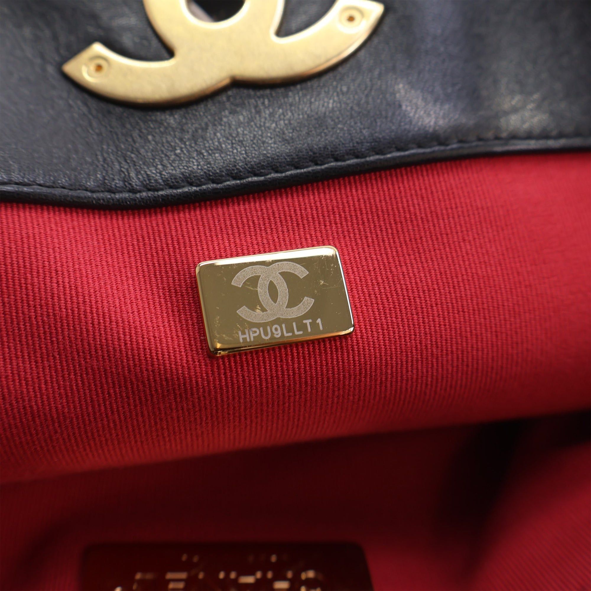 Chanel Lambskin 19 Vertical Shopping Tote Size ONE SIZE - 6 Thumbnail