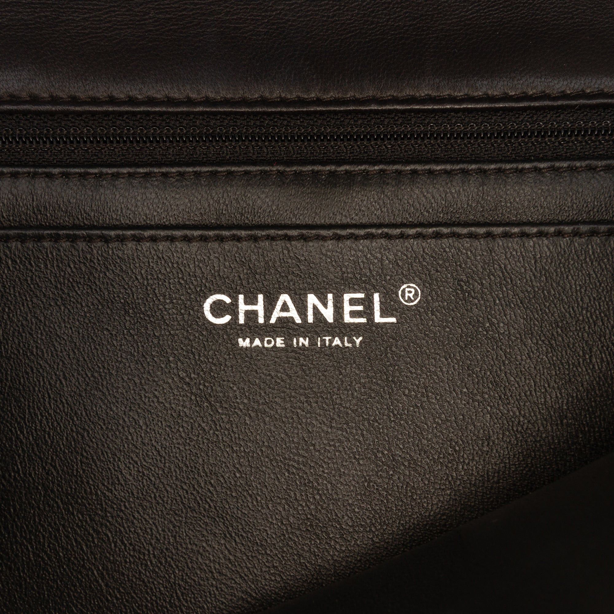 Chanel Jumbo Classic Bicolor Lambskin Twist Flap Size ONE SIZE - 5 Thumbnail
