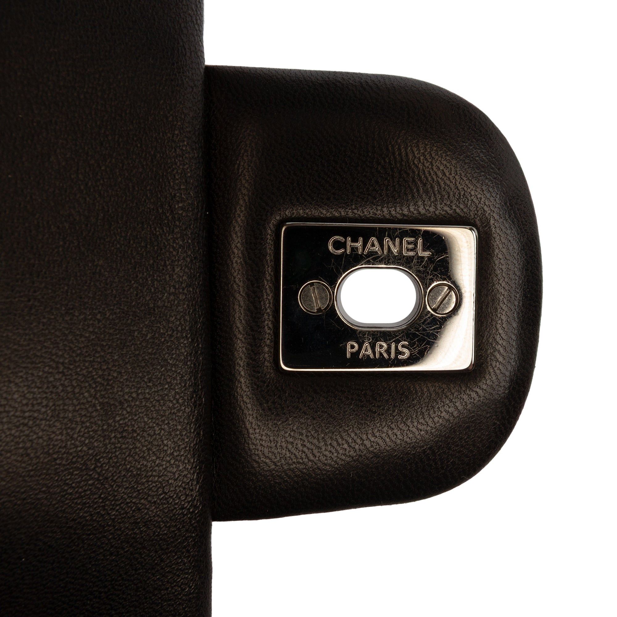 Chanel Jumbo Classic Bicolor Lambskin Twist Flap Size ONE SIZE - 6 Thumbnail