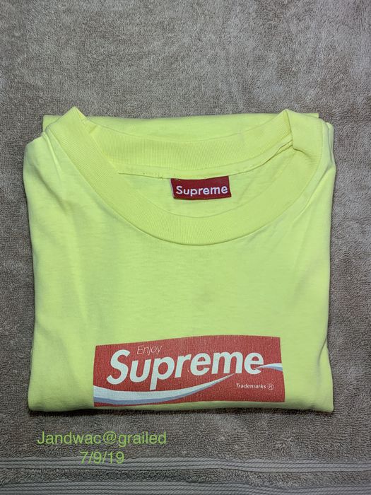 Coca cola 2024 box logo