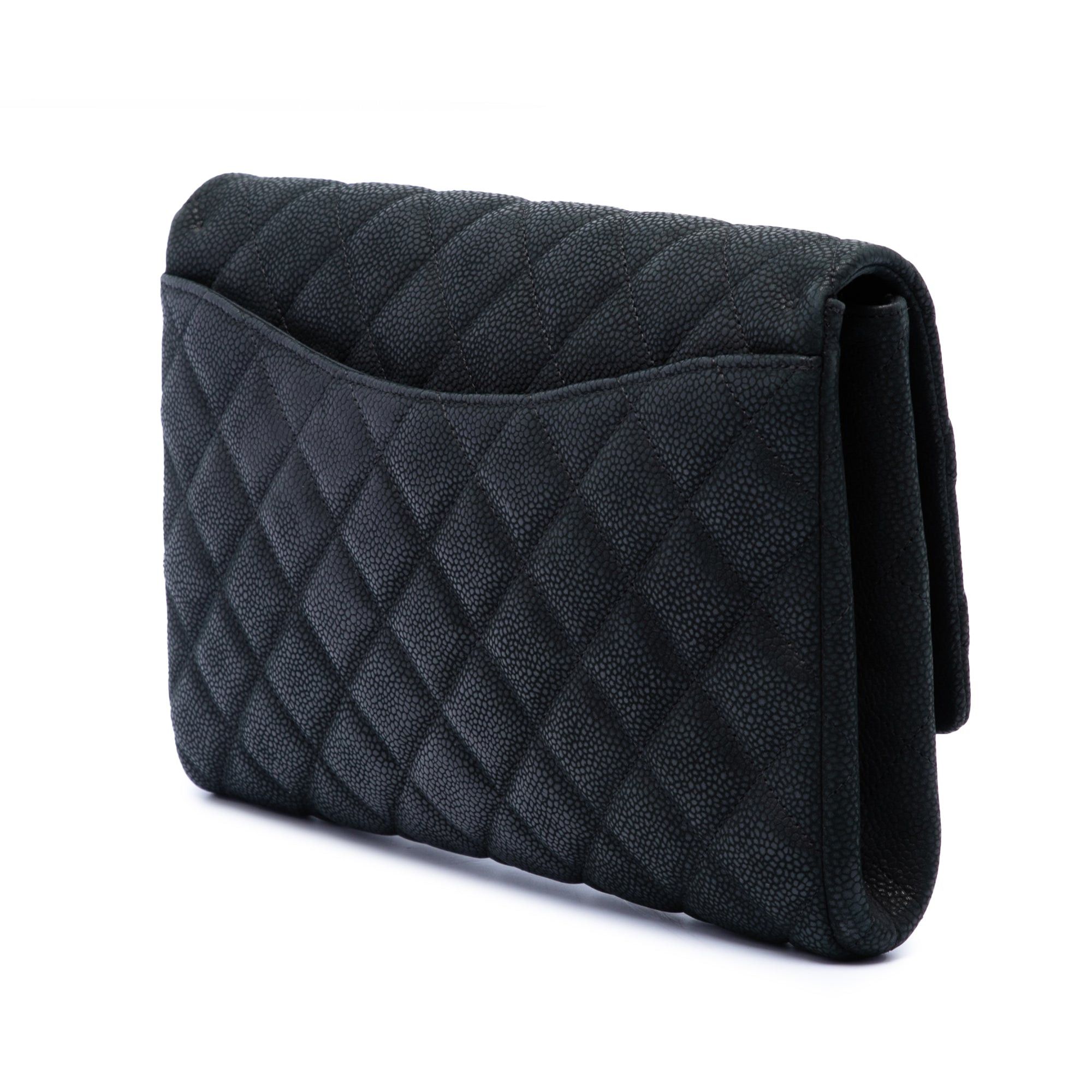 Chanel CC Quilted Caviar Flap Clutch with Chain Size ONE SIZE - 2 Thumbnail