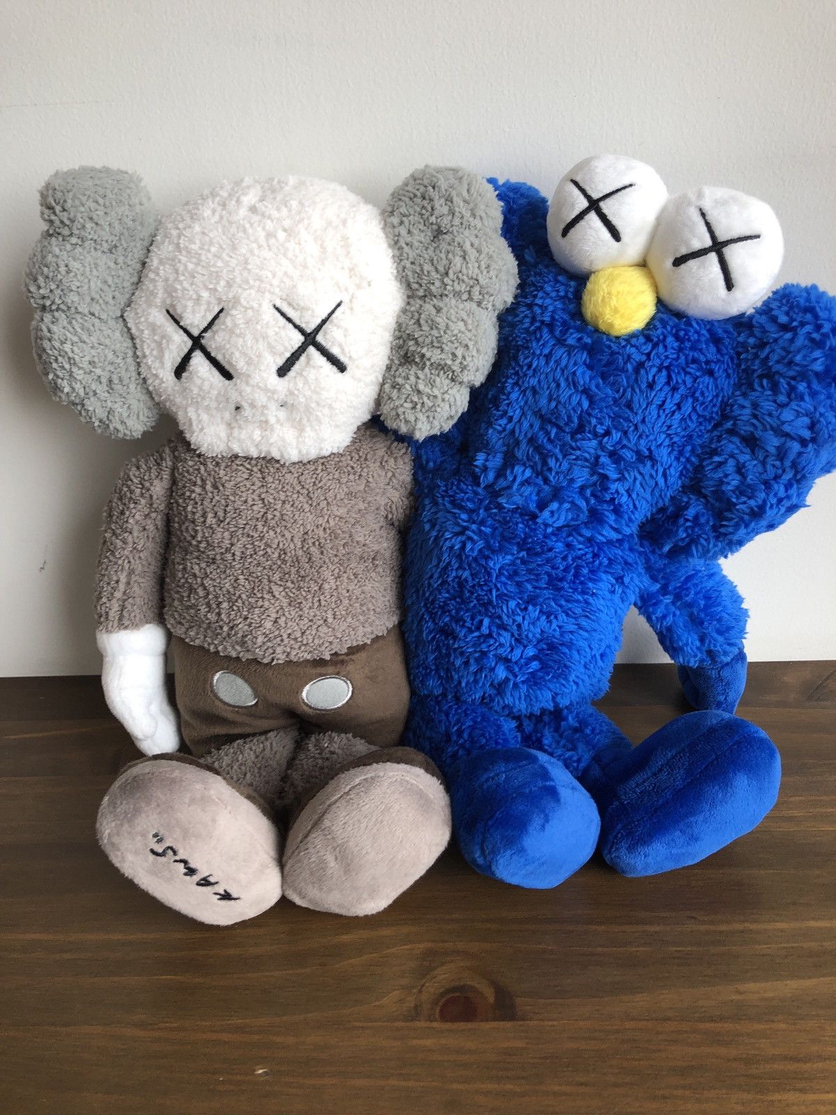 Kaws Kaws Seeing/watching Plush | Grailed