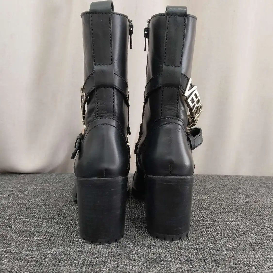 Versace VERSACE Winter black leather Women's mid-calf boots 35 Size US 5 / IT 35 - 5 Thumbnail