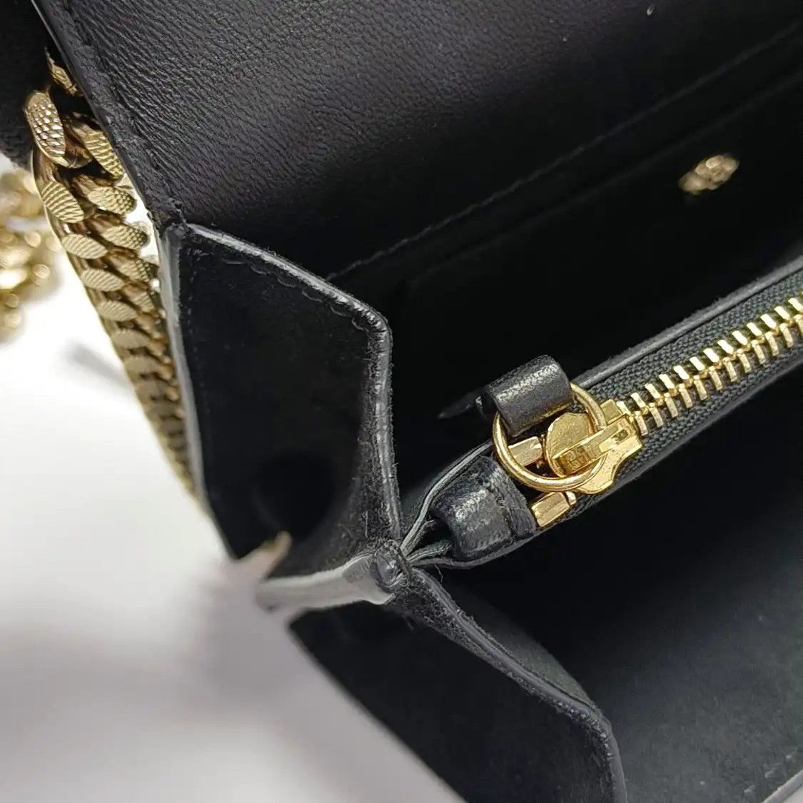 Versace VERSACE multi-color suede inlaid crossbody bag gold hardware Size ONE SIZE - 13 Thumbnail