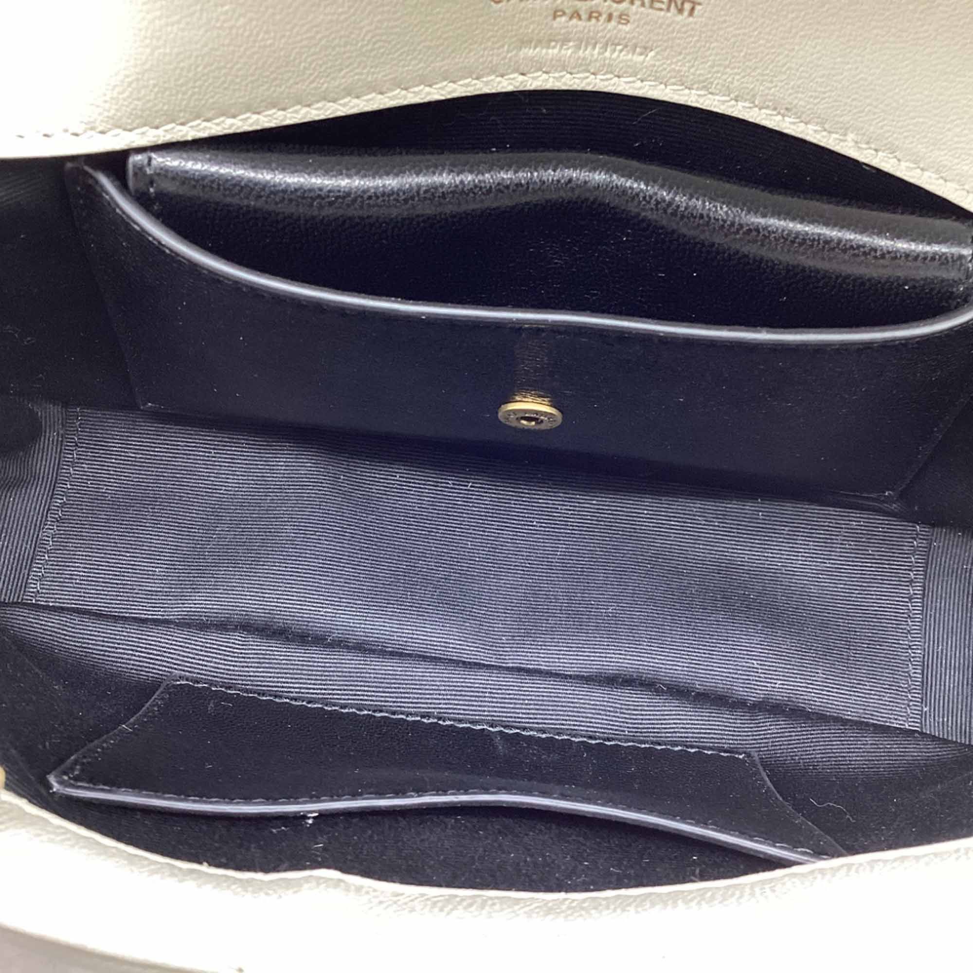 Yves Saint Laurent Saint Laurent Small Matelasse Loulou Bag in White Lambskin L Size ONE SIZE - 10 Thumbnail
