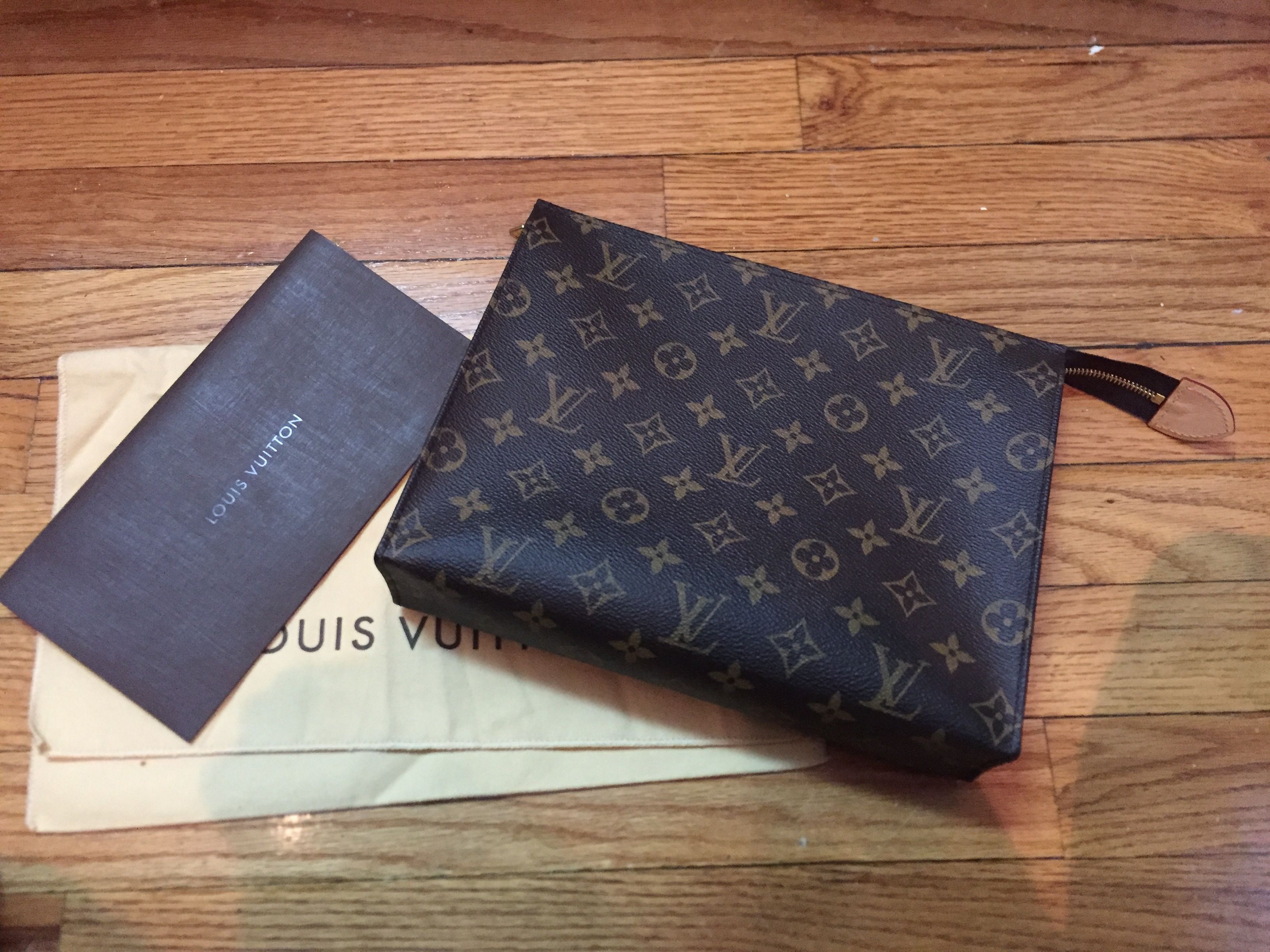 Toiletry Pouch 26