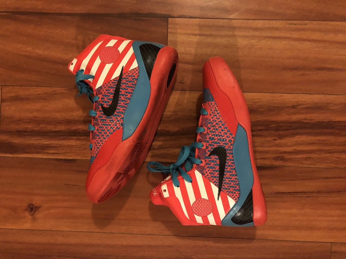 Kobe 9 Elite GS selling Barbershop Red Venom Blue Edition