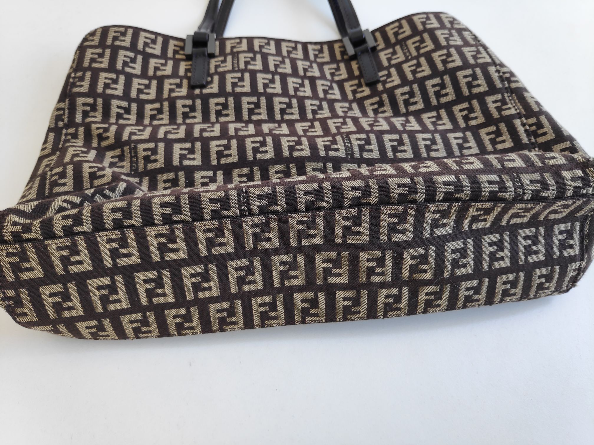 Fendi Fendi Monogram Hand Bags Made in Italy Size ONE SIZE - 9 Preview