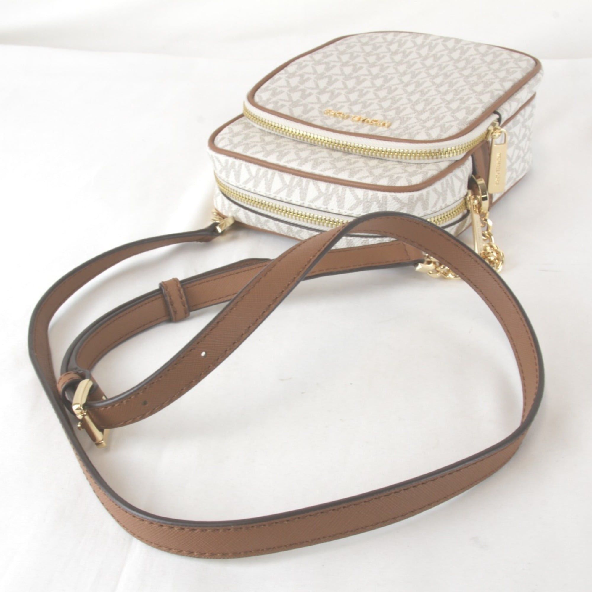 Michael Kors Michael Kors JET SET TRAVEL Chain Crossbody Vanilla Shoulder Bag White Women's Size ONE SIZE - 5 Thumbnail