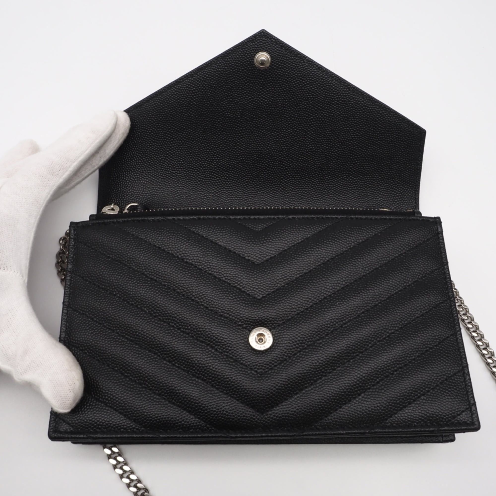 Yves Saint Laurent Yves Saint Laurent SAINT LAURENT PARIS Cassandra Envelope Chain Wallet 742920 (Grain de Poudre Leather) Shoulder Bag, Black, Women's Size ONE SIZE - 12 Thumbnail