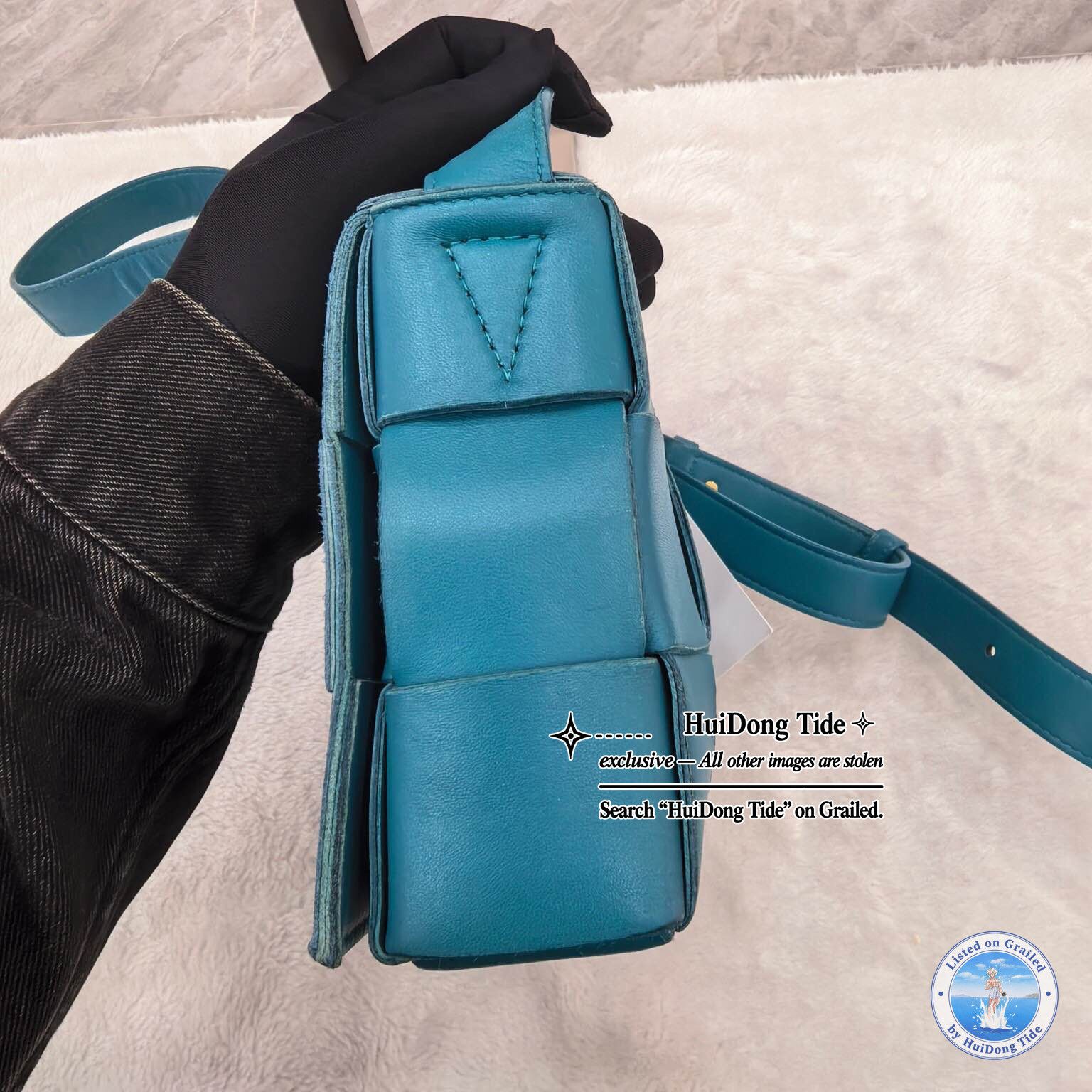 Bottega Veneta Bottega Veneta Cassette Intreccio Leather Shoulder Bag Size ONE SIZE - 7 Thumbnail