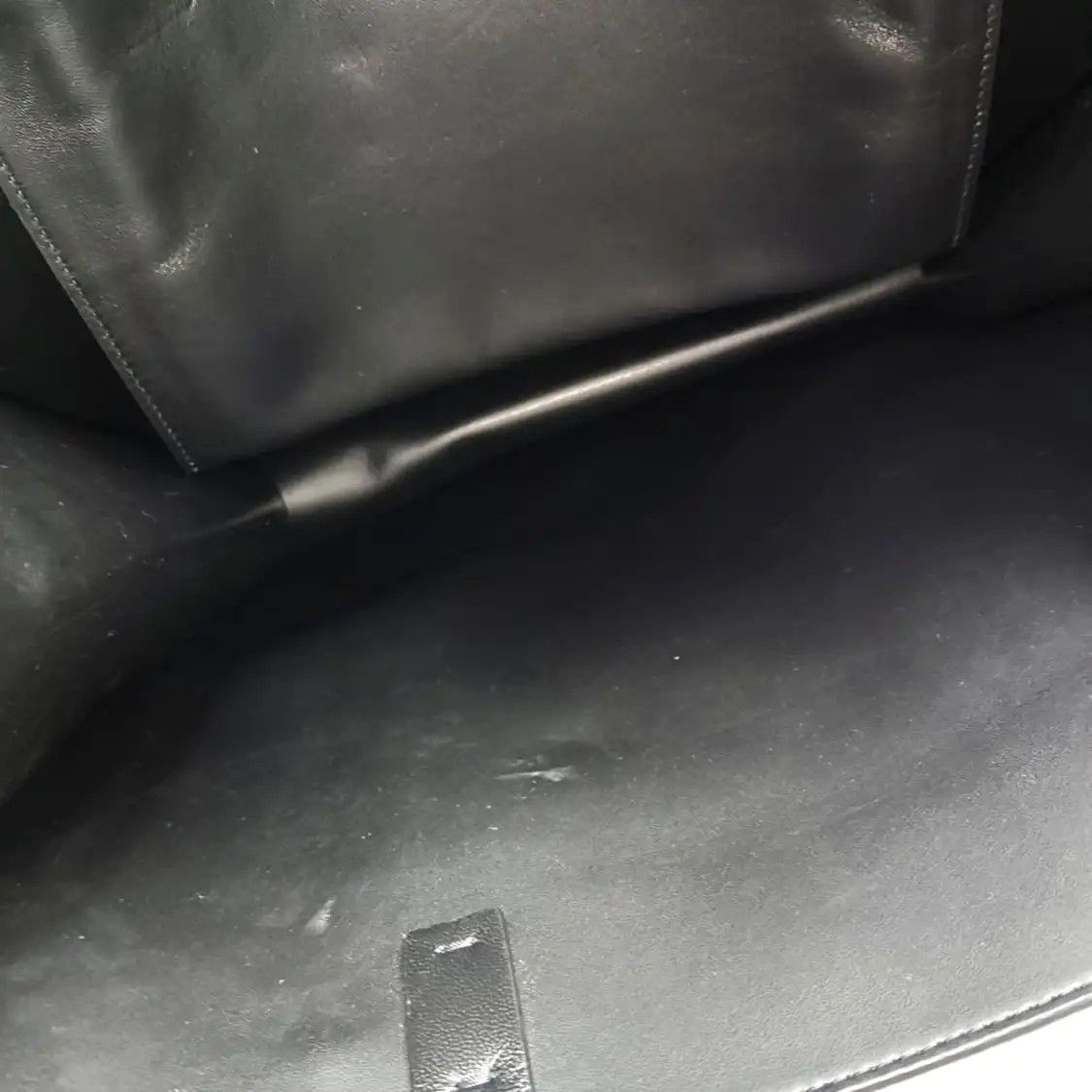 Valentino VALENTINO Vlogo Signatur black cowhide leather handbag silver hardware Size ONE SIZE - 7 Thumbnail