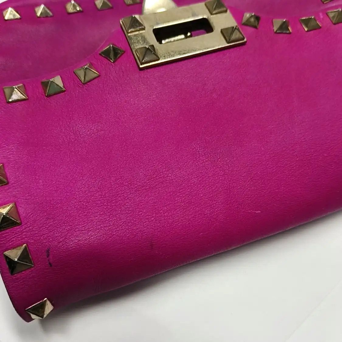 Valentino VALENTINO Rockstud rose redcowhide leather stud shoulder bag gold hardware detac Size ONE SIZE - 9 Thumbnail