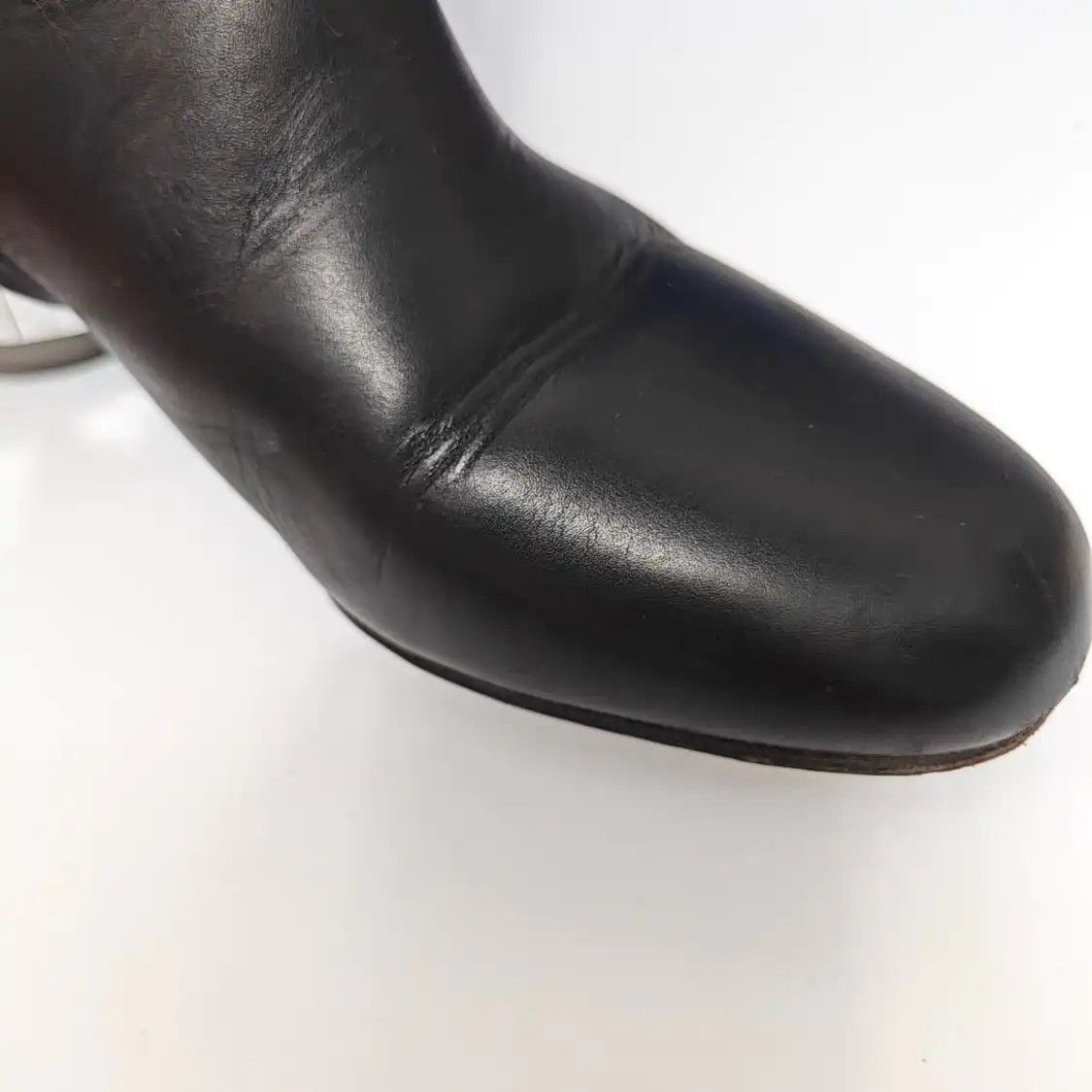 Salvatore Ferragamo Salvatore Ferragamo Spring/Autumn black leather Women's ankle boots 36.5 Size US 6.5 / IT 36.5 - 8 Thumbnail