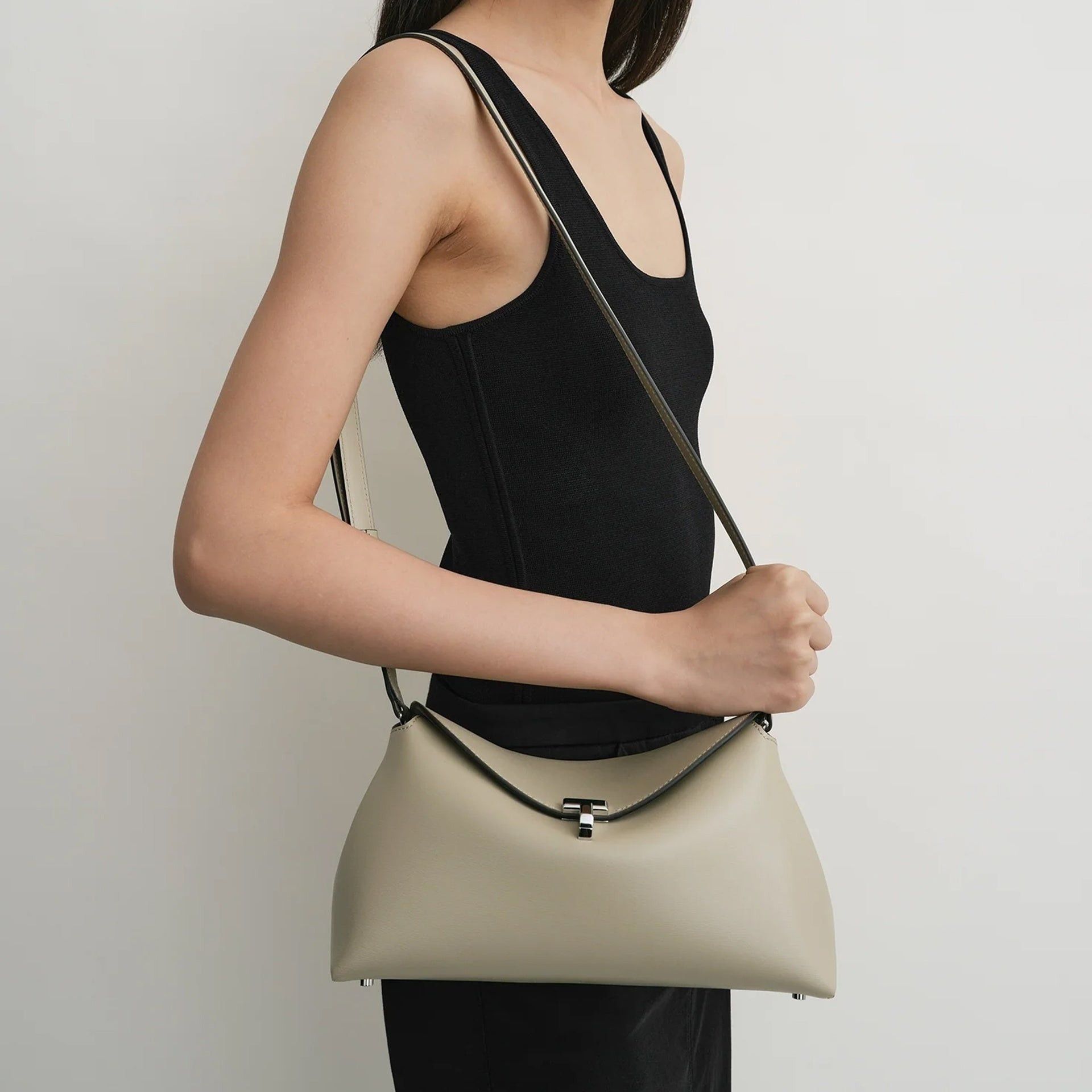 Toteme TOTEME T-lock Leather Clutch Bag Size ONE SIZE - 4 Thumbnail