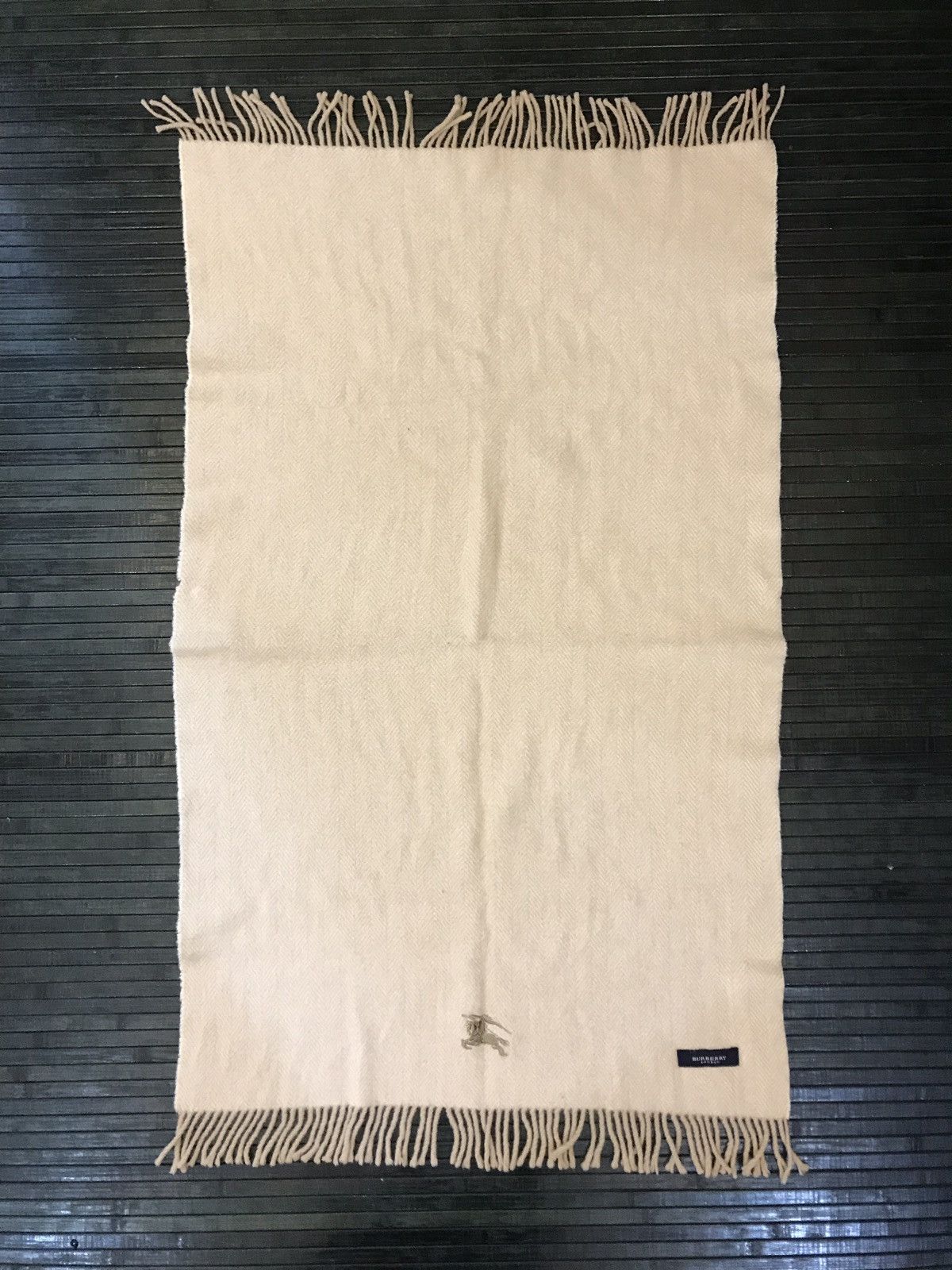 💥💥 BURBERRY LONDON WOOL LARGE SCARF MAT