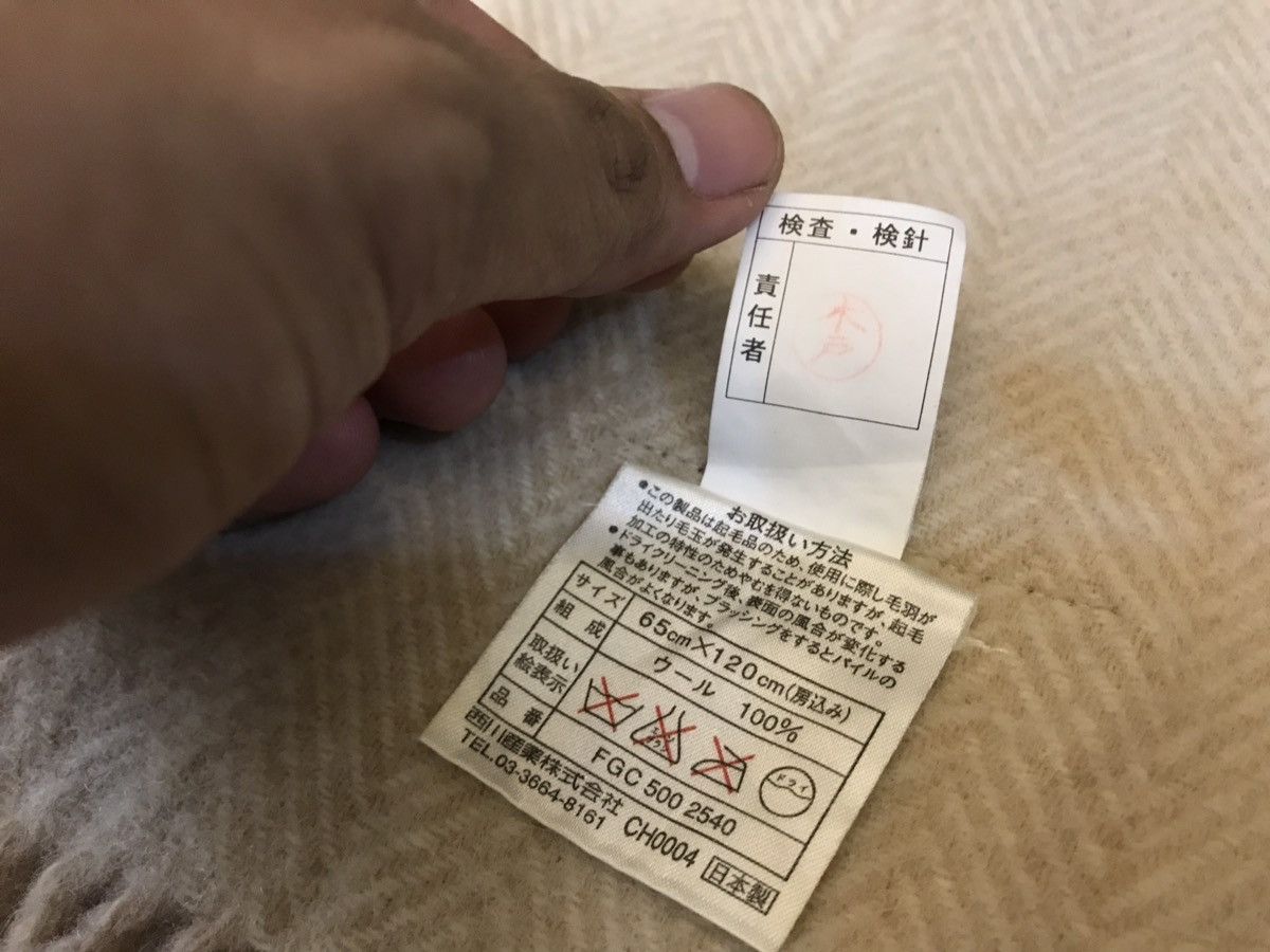 Burberry 💥💥 BURBERRY LONDON WOOL LARGE SCARF MAT Size ONE SIZE - 5 Thumbnail