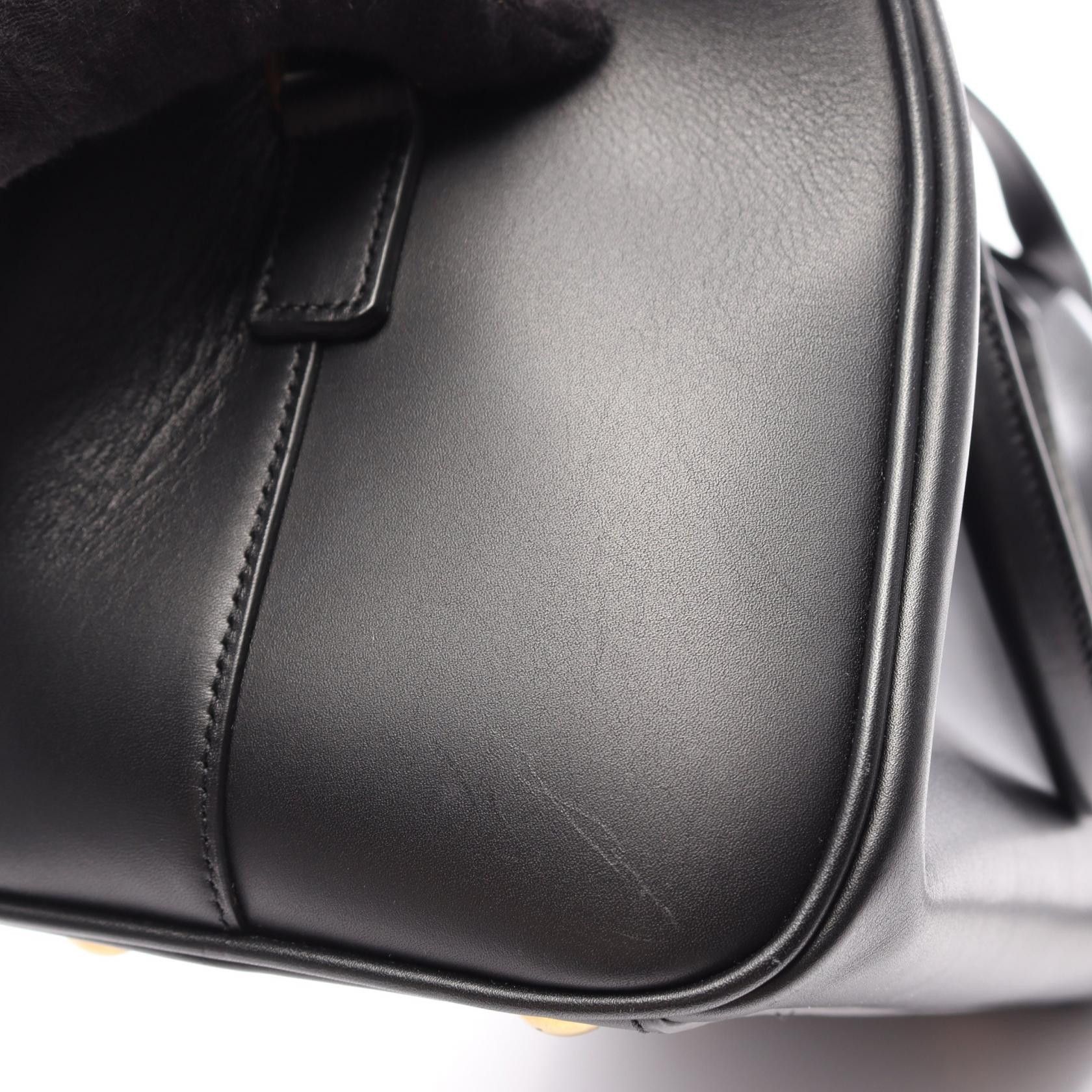 Yves Saint Laurent Yves Saint Laurent Saint Laurent Paris Classic Duffle 6 Leather 2way Bag Leather Handbag DUTY FREE for USA Size ONE SIZE - 10 Thumbnail