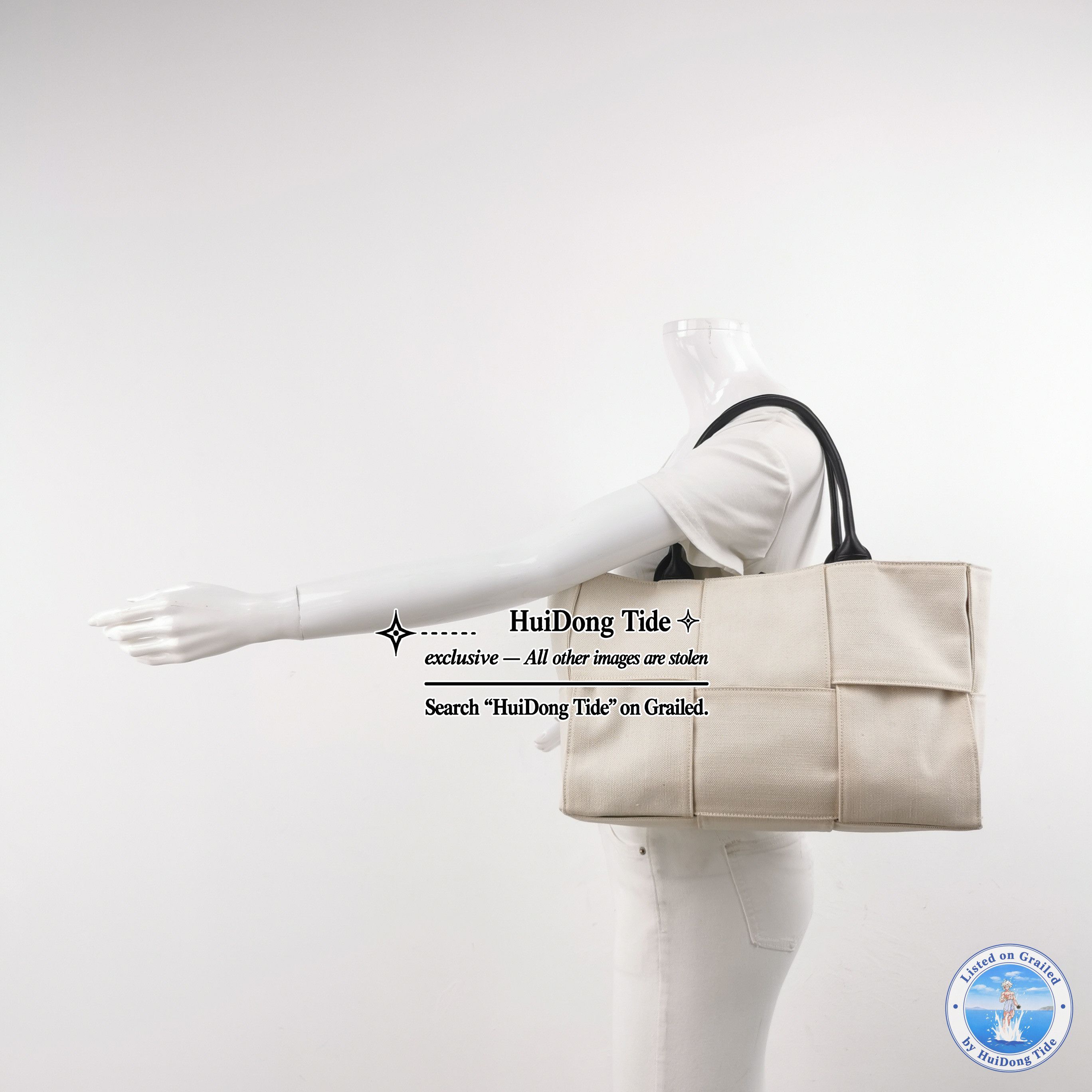 Bottega Veneta Bottega Veneta Arco Canvas Intrecciato Tote Bag Size ONE SIZE - 2 Thumbnail