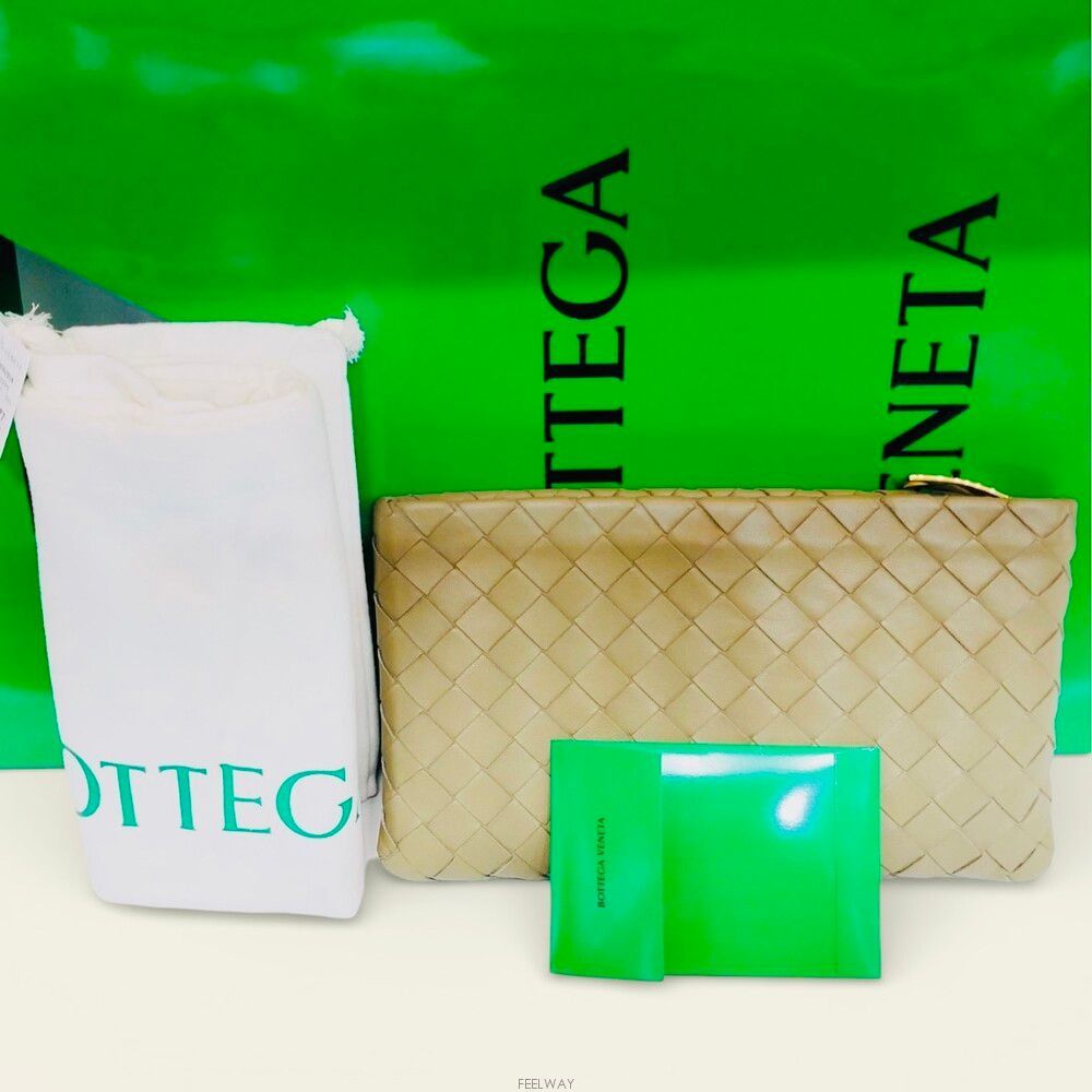 Bottega Veneta Intrecciato Small Pouch Clutch Bag Size ONE SIZE - 2 Thumbnail