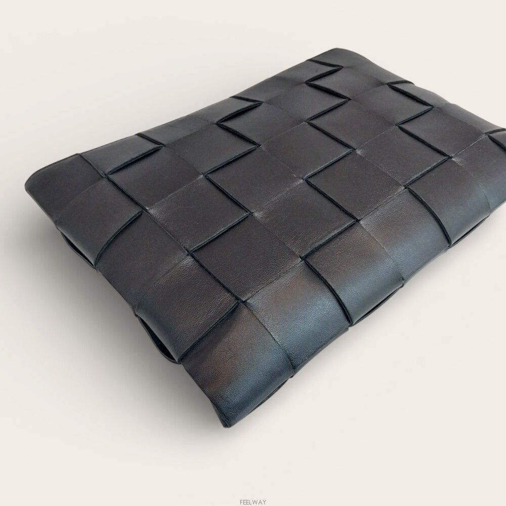 Bottega Veneta Intrecciato Cassette Medium Clutch Bag Size ONE SIZE - 5 Thumbnail