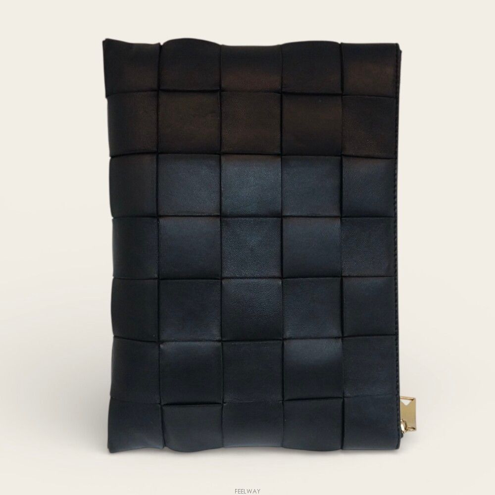 Bottega Veneta Intrecciato Cassette Medium Clutch Bag Size ONE SIZE - 3 Thumbnail