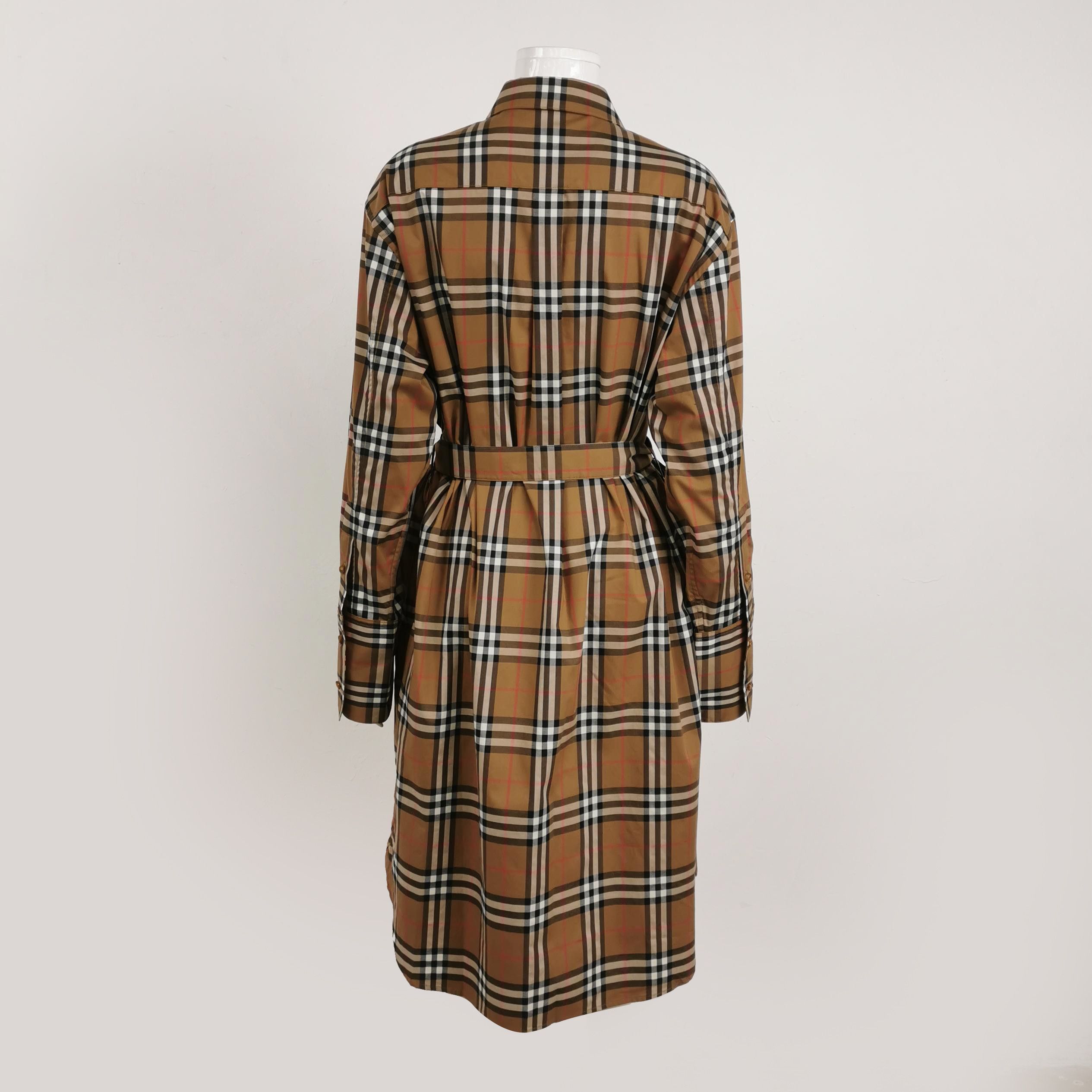 Burberry Burberry Check Cotton Belted Midi Dress Size US 8 Size M / US 6-8 / IT 42-44 - 2 Thumbnail