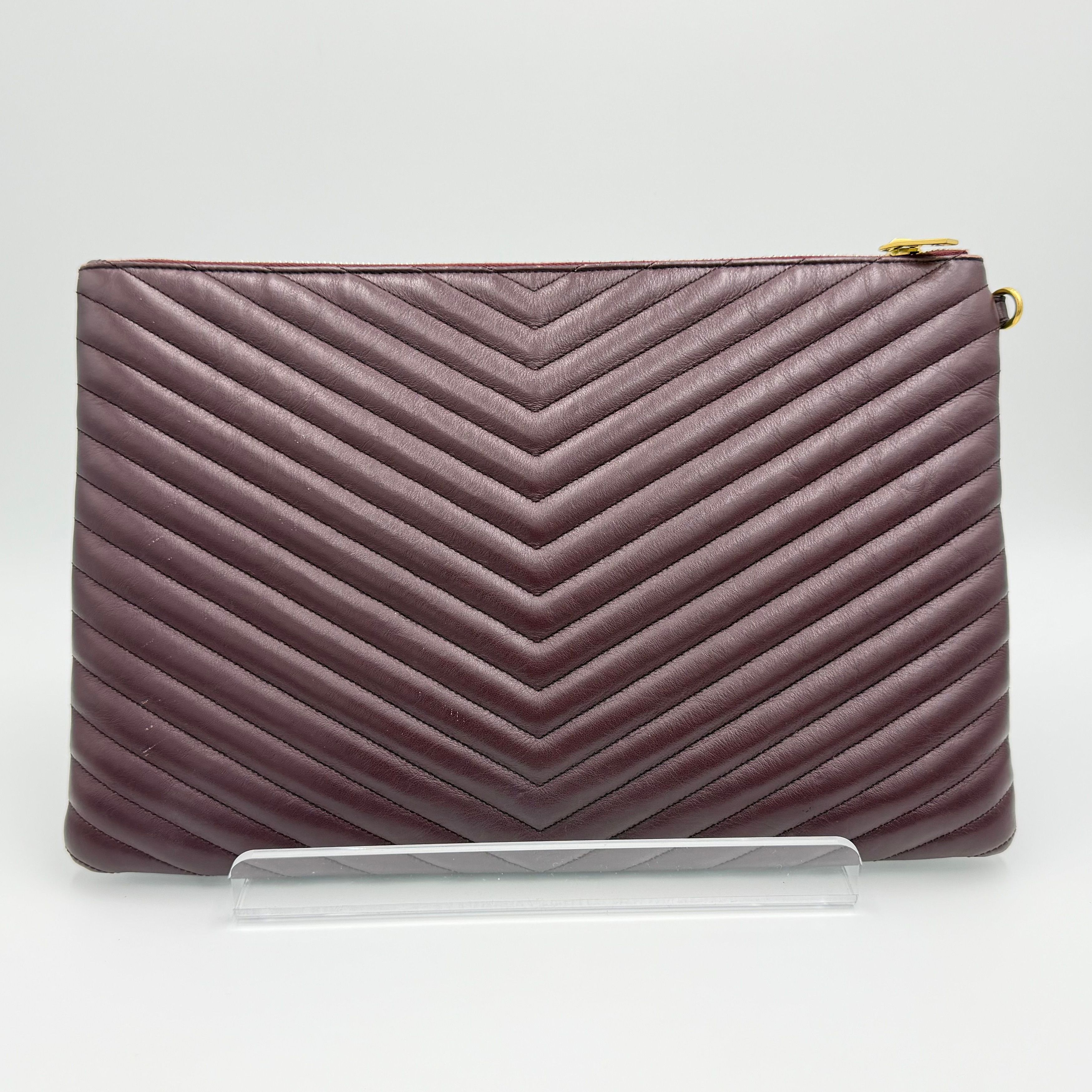 Yves Saint Laurent Monogram Matelassé Large Golden Black Clutch Bag Size ONE SIZE - 6 Thumbnail