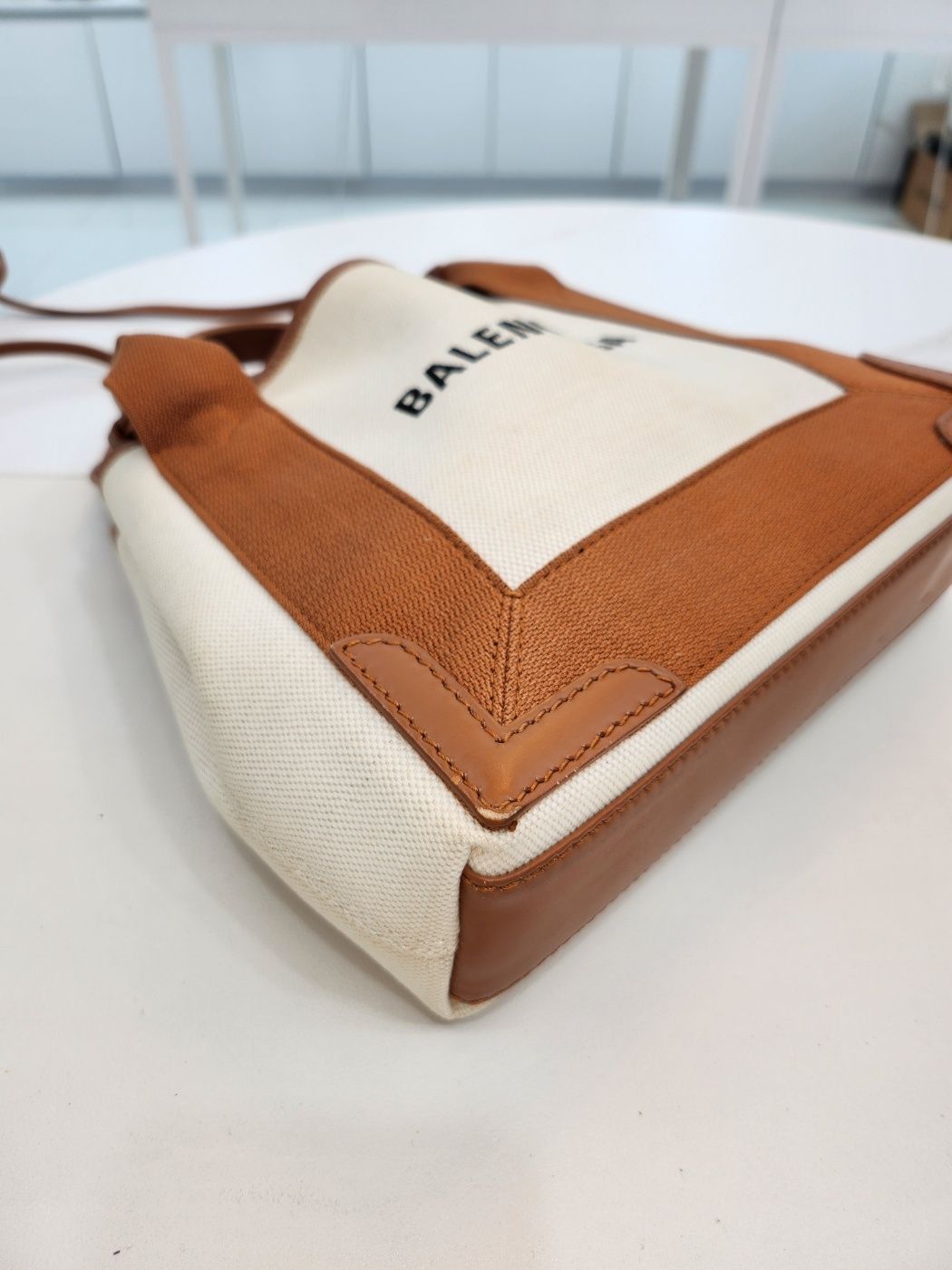 Balenciaga Cabas XS Camel Tote and Shoulder Bag Size ONE SIZE - 17 Thumbnail