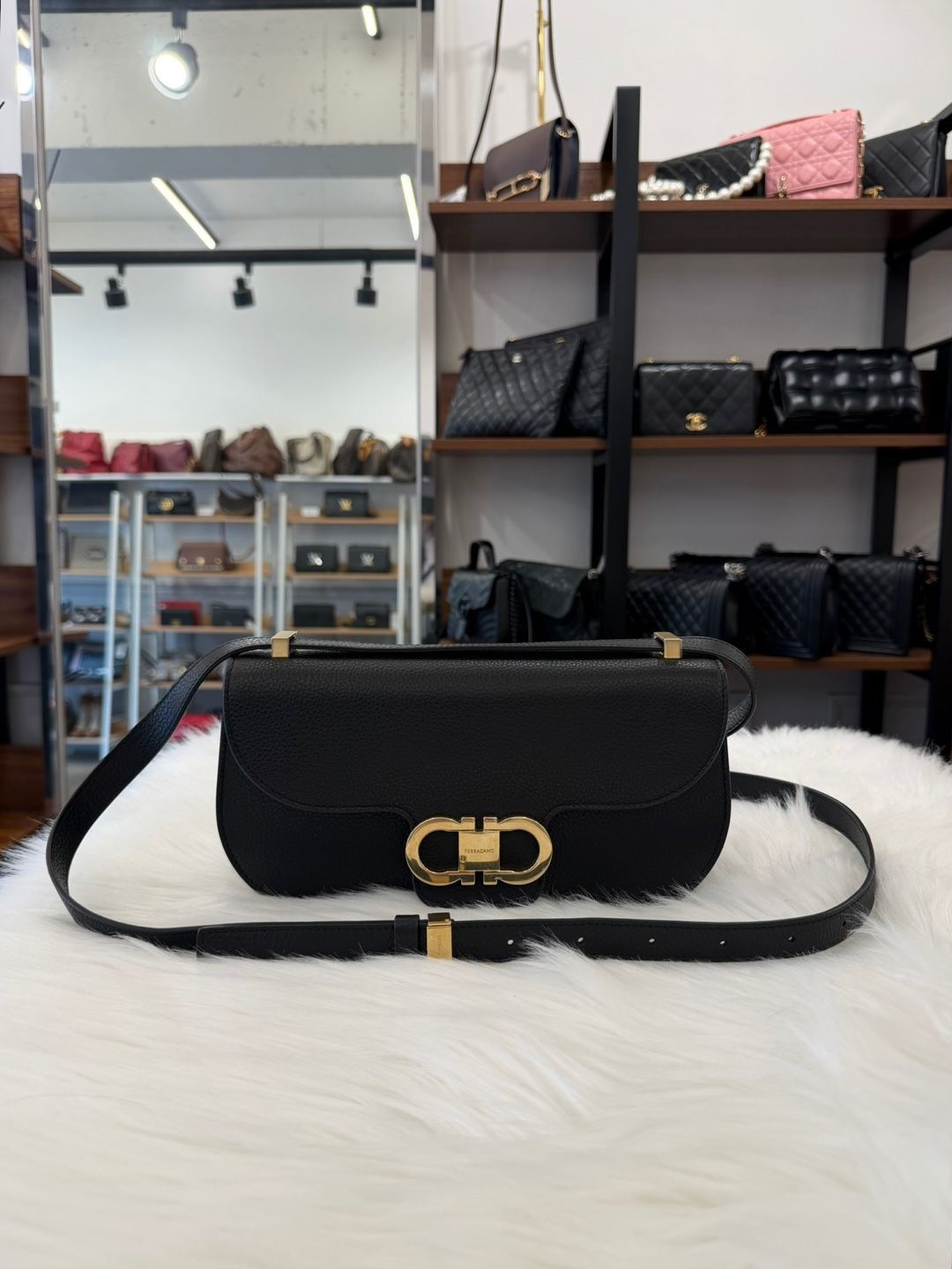 Salvatore Ferragamo Double Gancini Crossbody Bag Black Size ONE SIZE - 4 Thumbnail