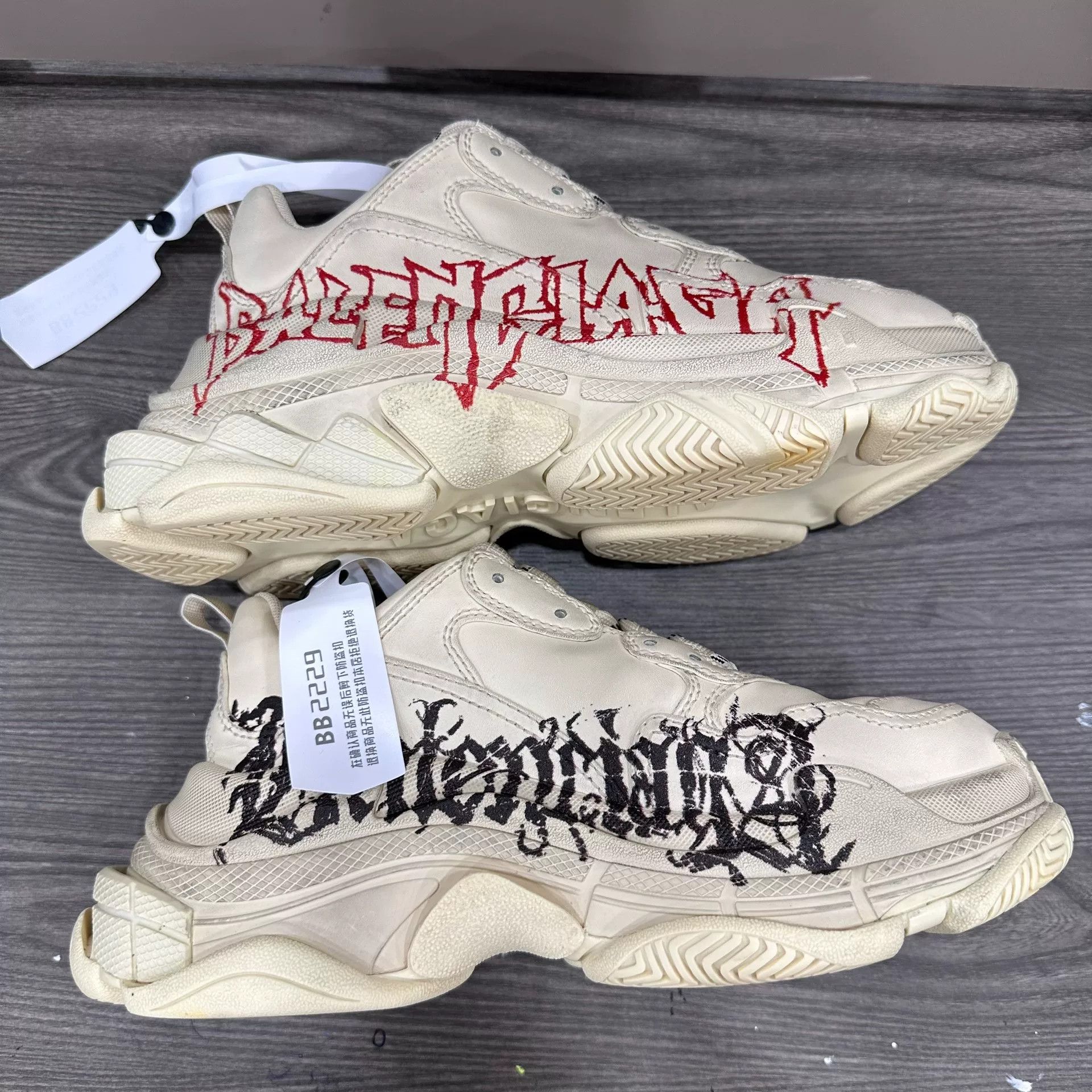 Balenciaga Balenciaga Graffiti Dad Shoes US37 Size US 6 / IT 36 - 6 Thumbnail