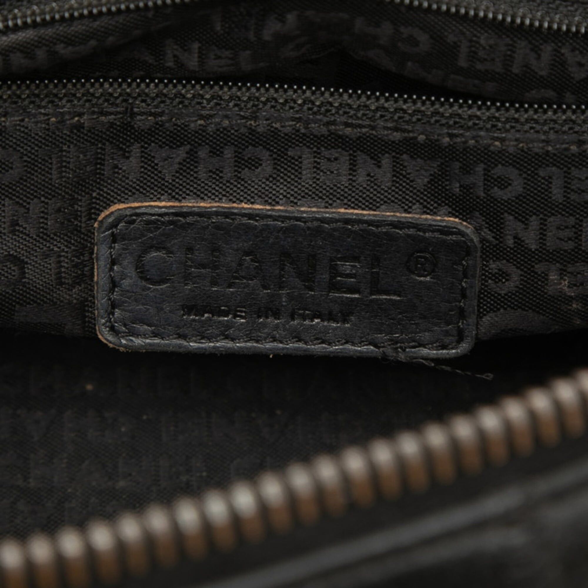 Chanel Chanel Chocolate Bar Handbag One-Shoulder Bag Logo Black Caviar Leather Women's CHANEL Size ONE SIZE - 6 Thumbnail