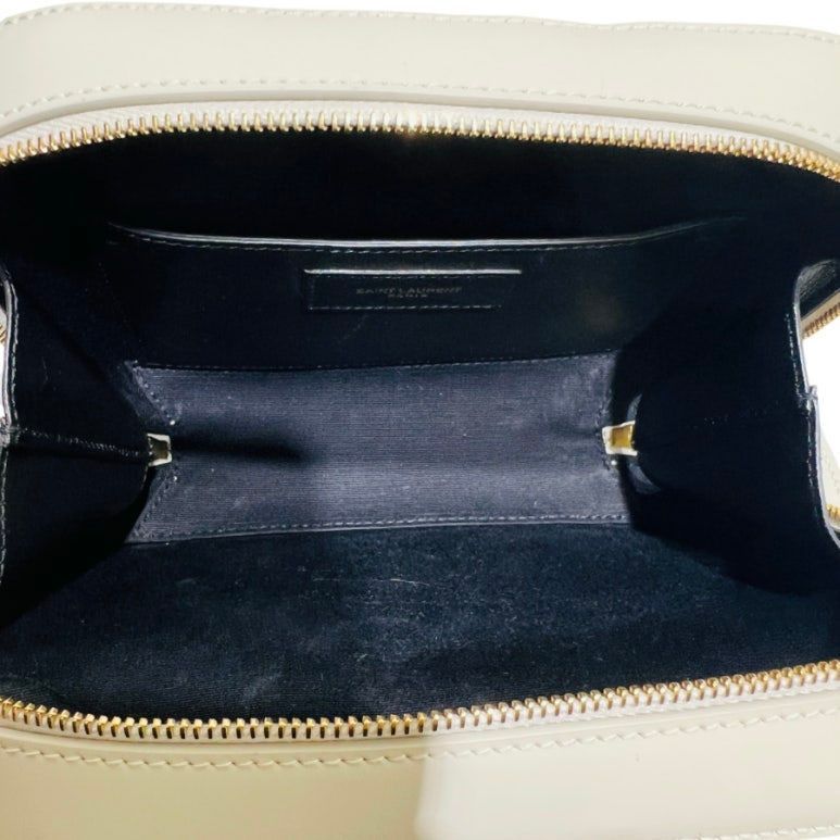 Yves Saint Laurent Ivory Glossy Leather Vicky Toy Camera Mini Crossbody Bag Size ONE SIZE - 3 Thumbnail