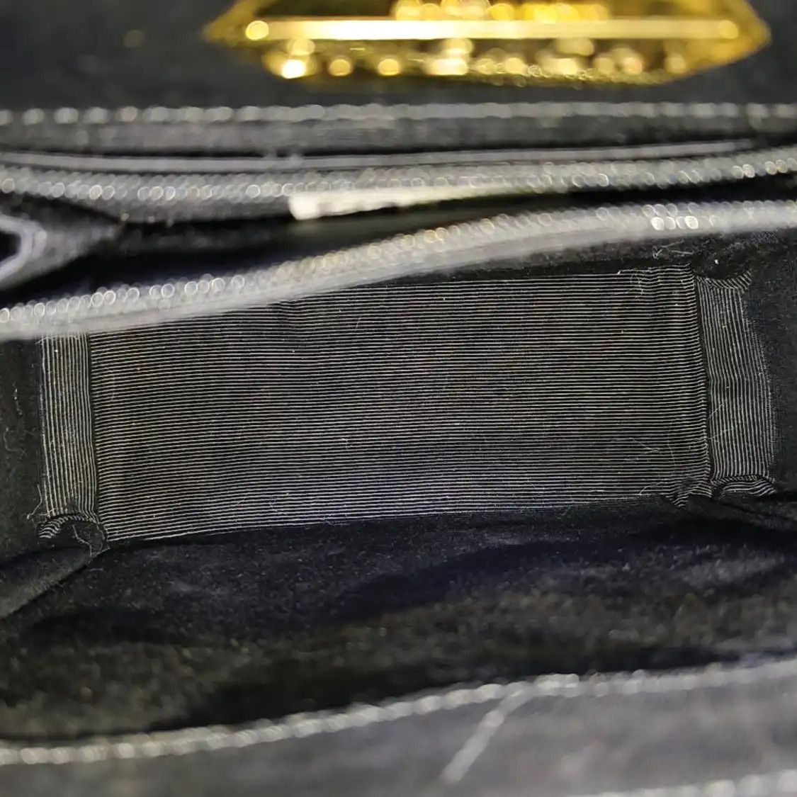 Givenchy GIVENCHY box bag black cowhide leather shoulder bag handbag crossbody gold hardw Size ONE SIZE - 7 Thumbnail