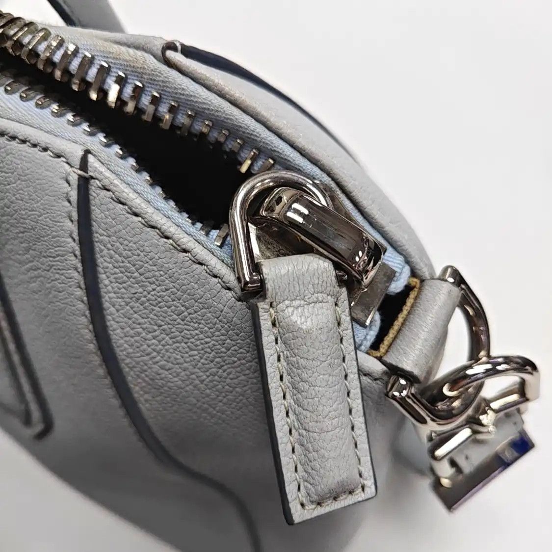 Givenchy GIVENCHY Antigona blue cowhide leather shoulder bag handbag silver hardware Size ONE SIZE - 13 Thumbnail