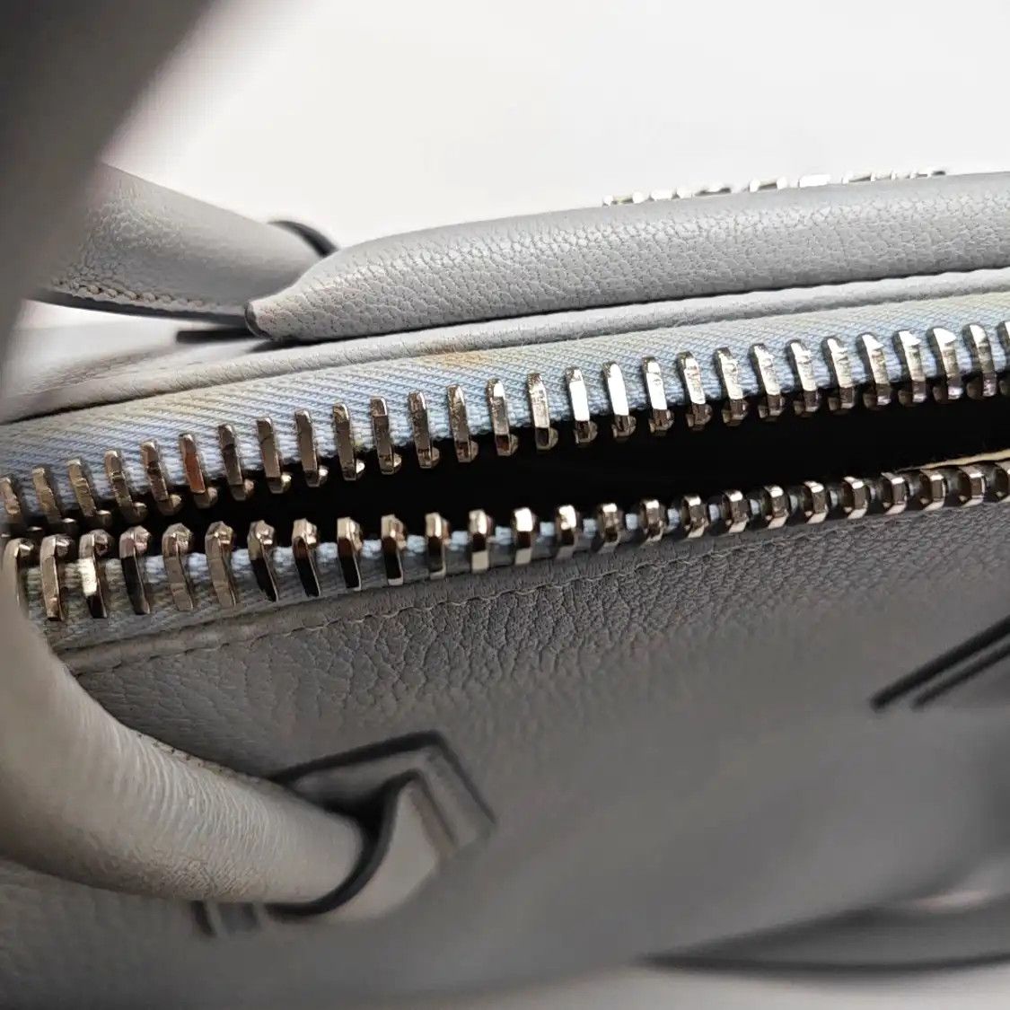 Givenchy GIVENCHY Antigona blue cowhide leather shoulder bag handbag silver hardware Size ONE SIZE - 12 Thumbnail