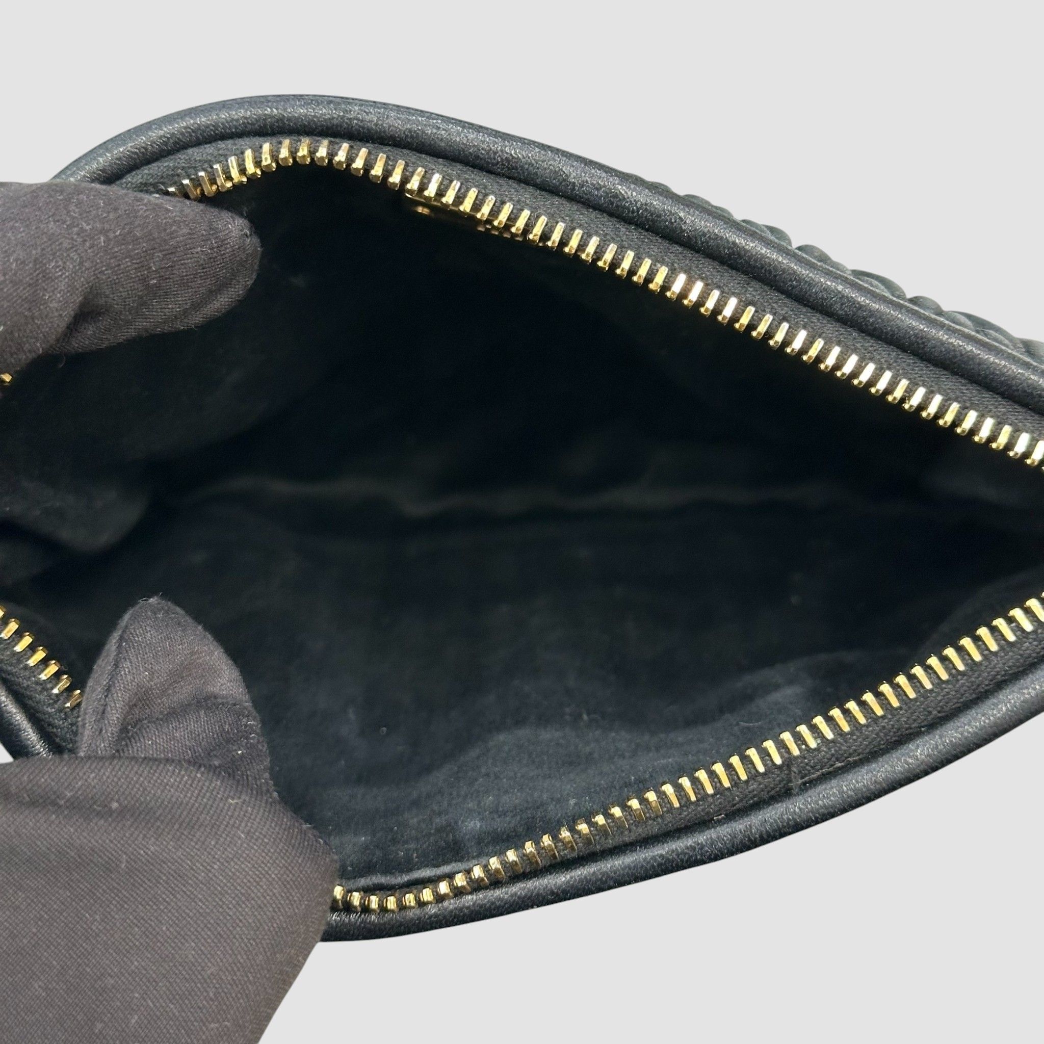 Miu Miu Matreasse Nappa Leather Pouch Black Size ONE SIZE - 5 Thumbnail
