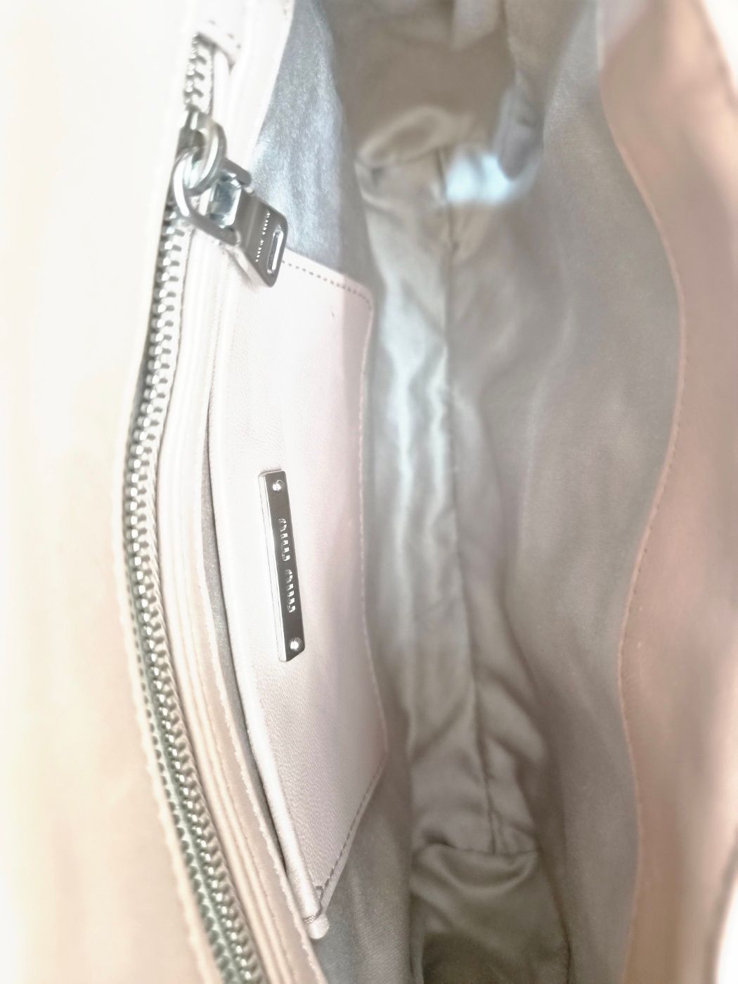 Miu Miu Nappa Chain Shoulder and Crossbody Bag Size ONE SIZE - 25 Thumbnail